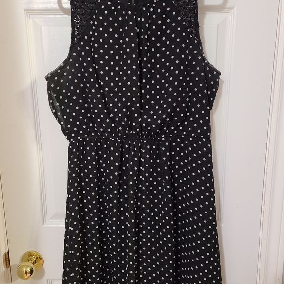 Pretty polka dot dress - Picture 4 of 7